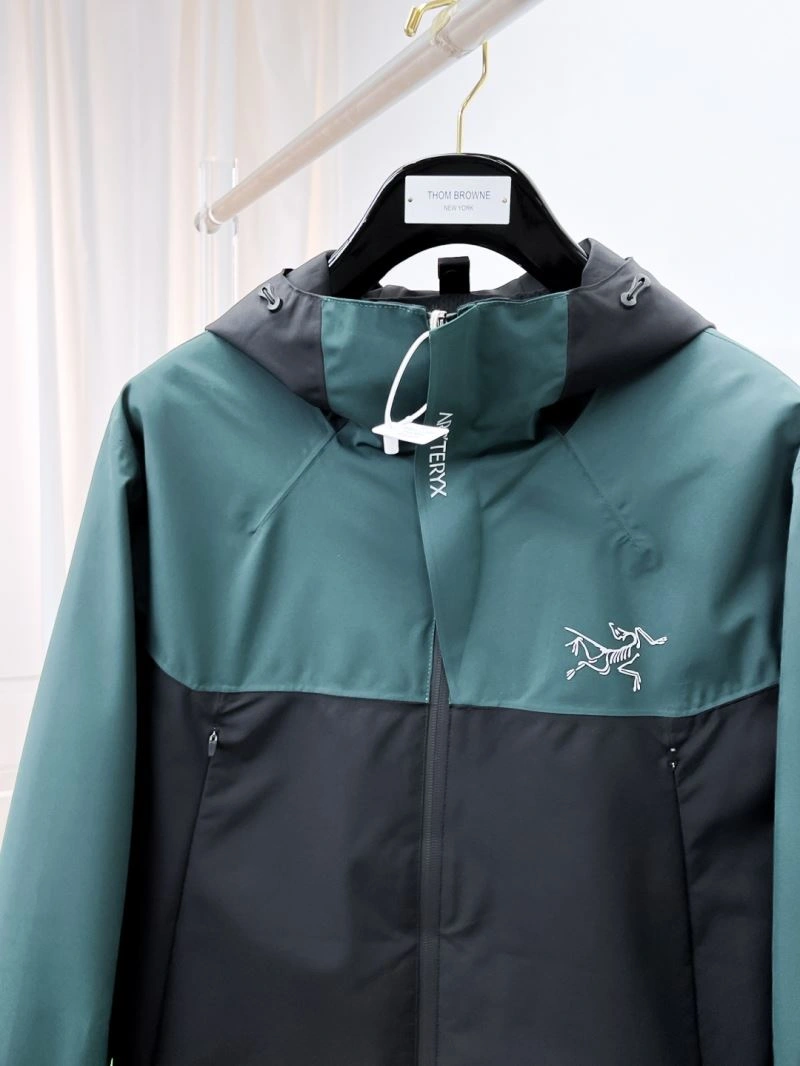 Arcteryx Outwear Breathable 162157