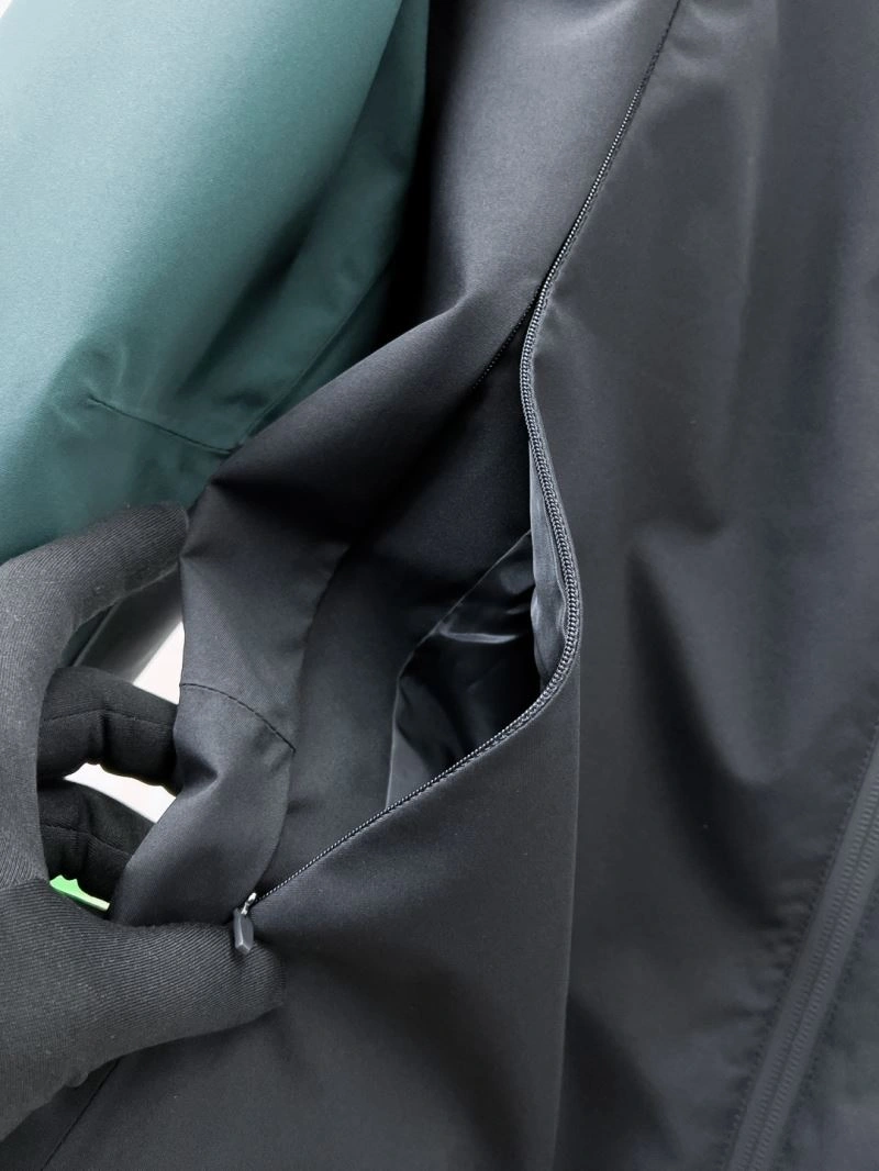 Arcteryx Outwear Breathable 162157