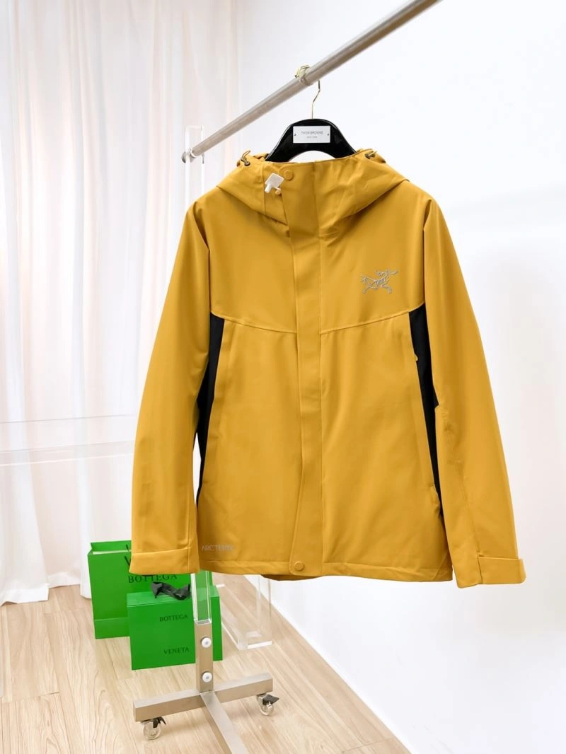 Bright Arcteryx Outwear 162149