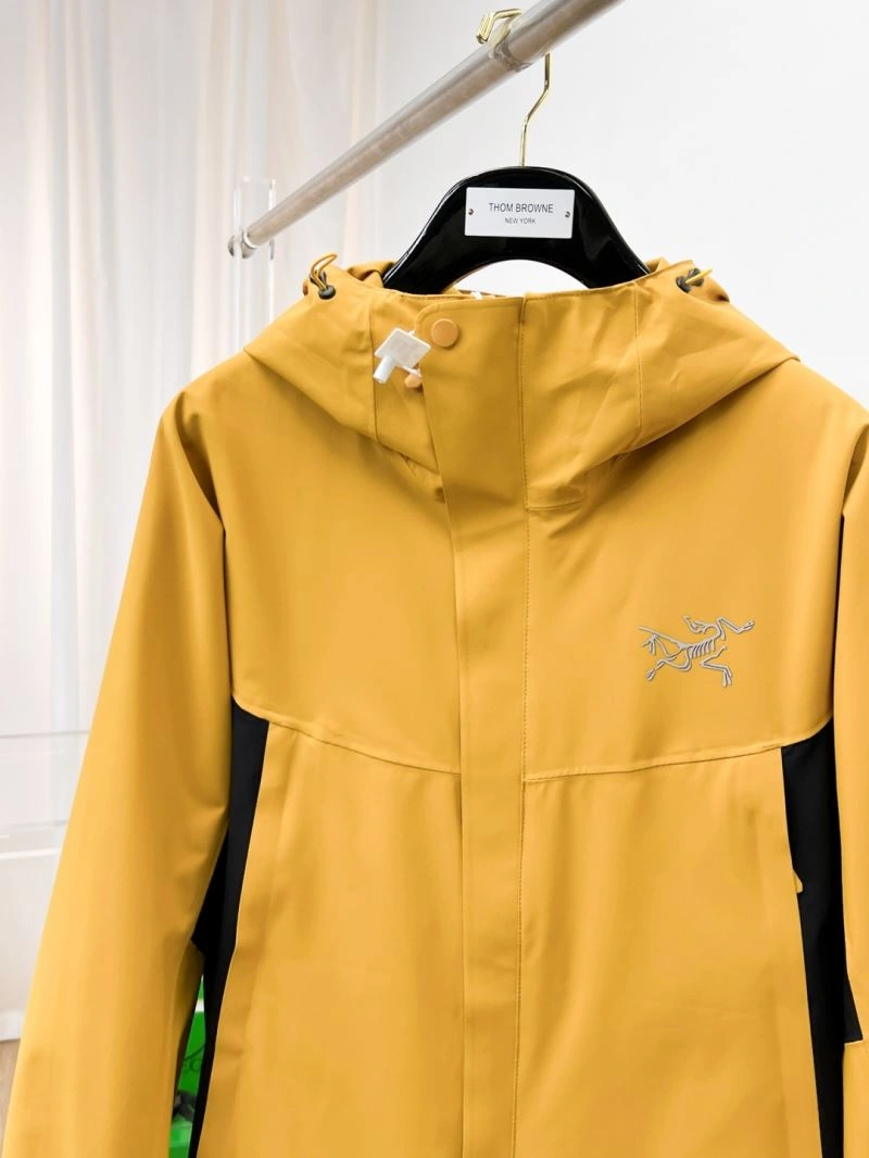 Bright Arcteryx Outwear 162149