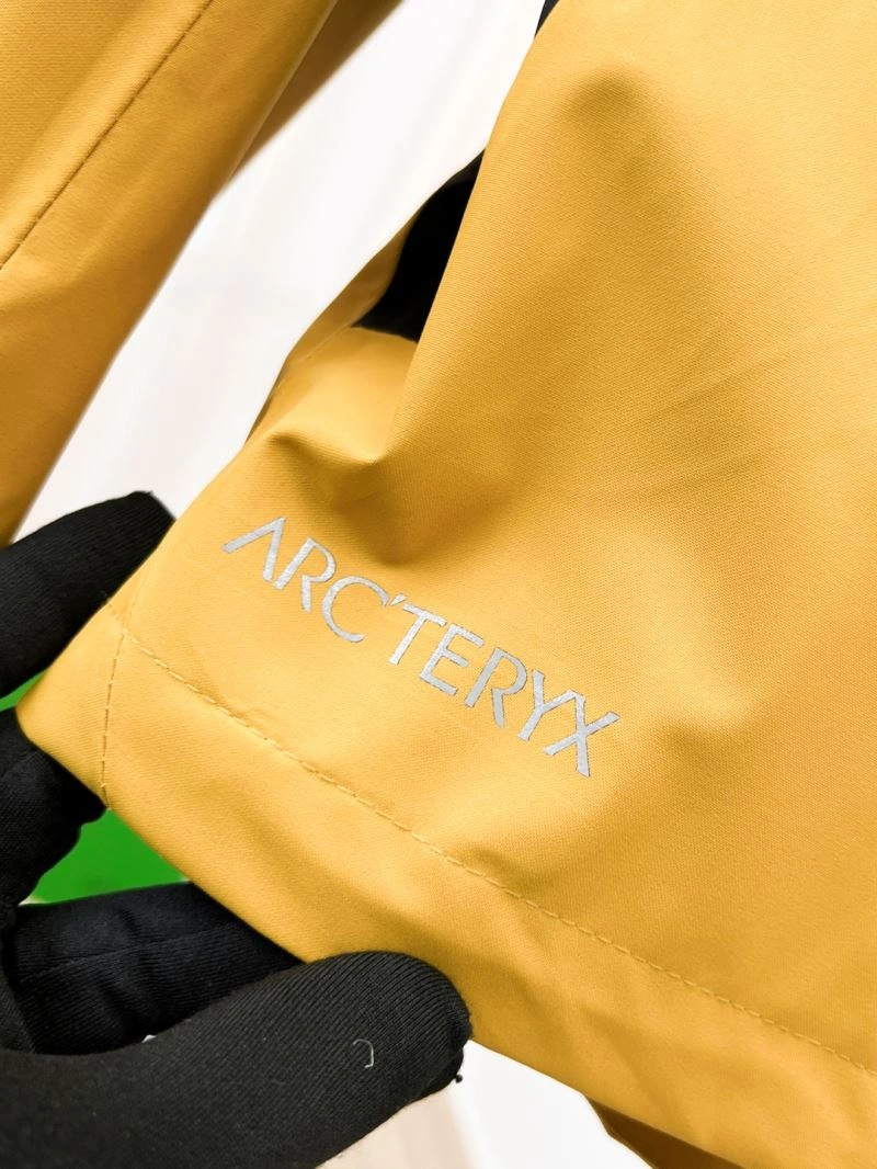 Bright Arcteryx Outwear 162149