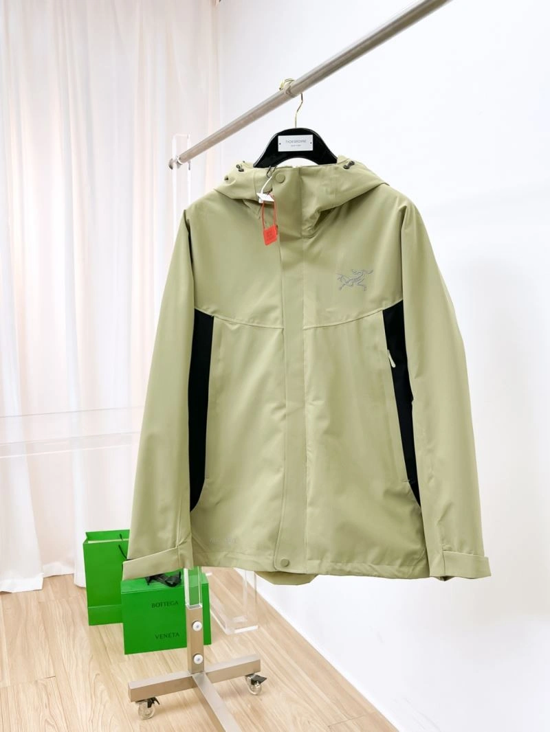 Arcteryx Outwear ComfortFit 162148