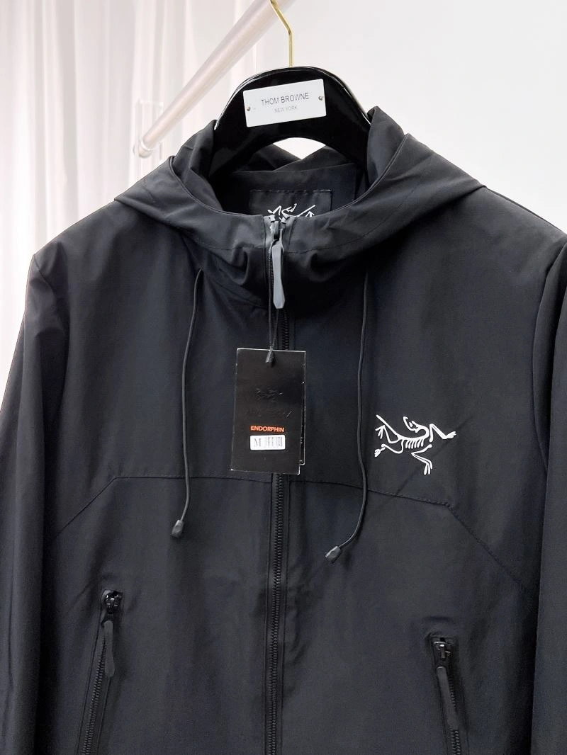 Vibrant Arcteryx Outwear 162183