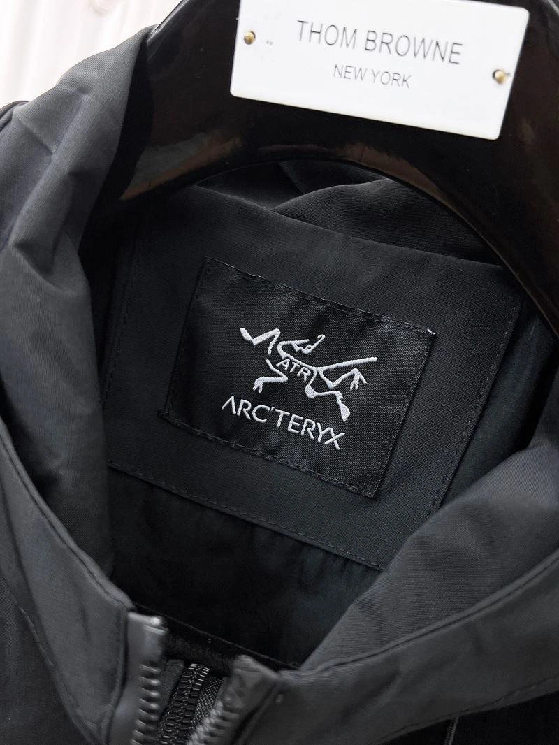 Vibrant Arcteryx Outwear 162183