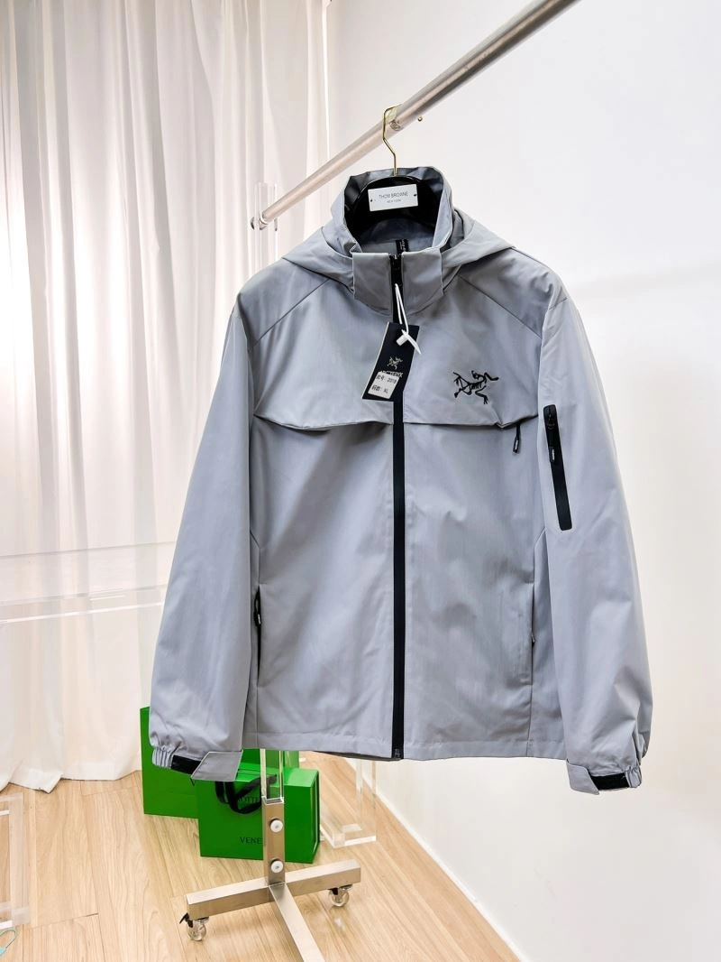 Arcteryx Outwear Classic 162137