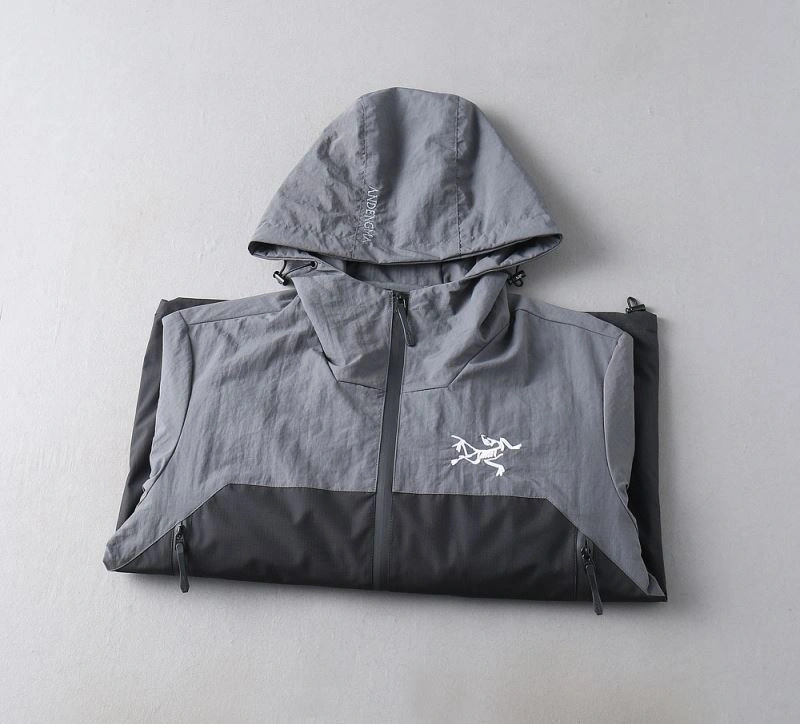 Arcteryx Outwear Chic 162139