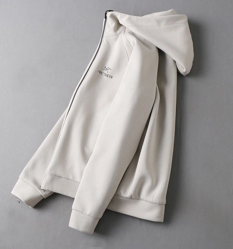 Neat Arcteryx Outwear 162127