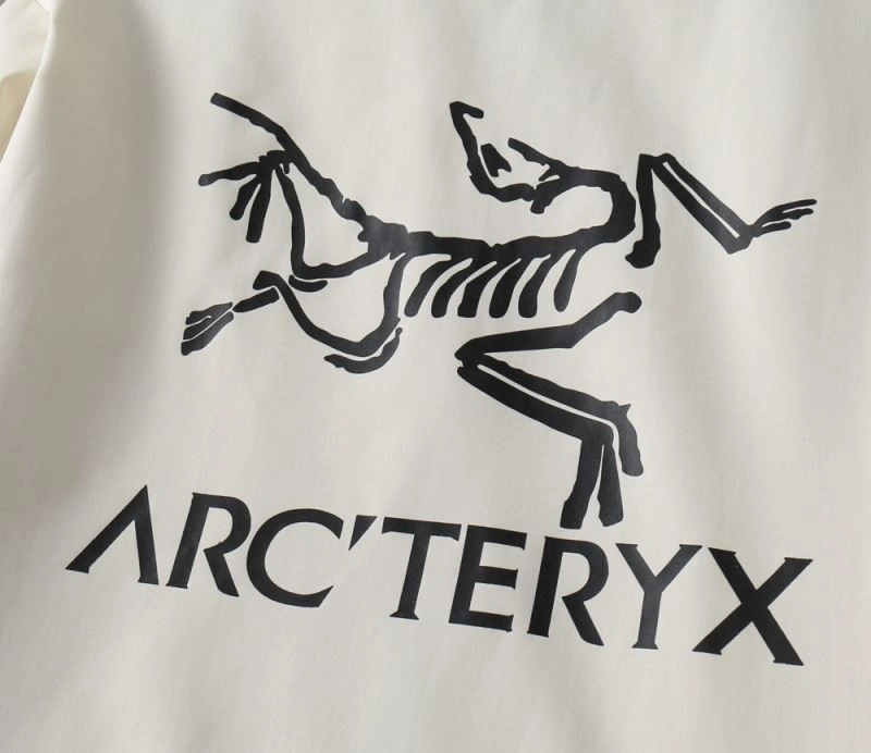 Arcteryx Outwear HighPerformance 162132