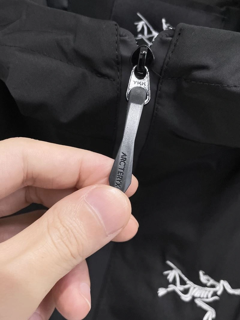 Arcteryx Outwear Bright 162123