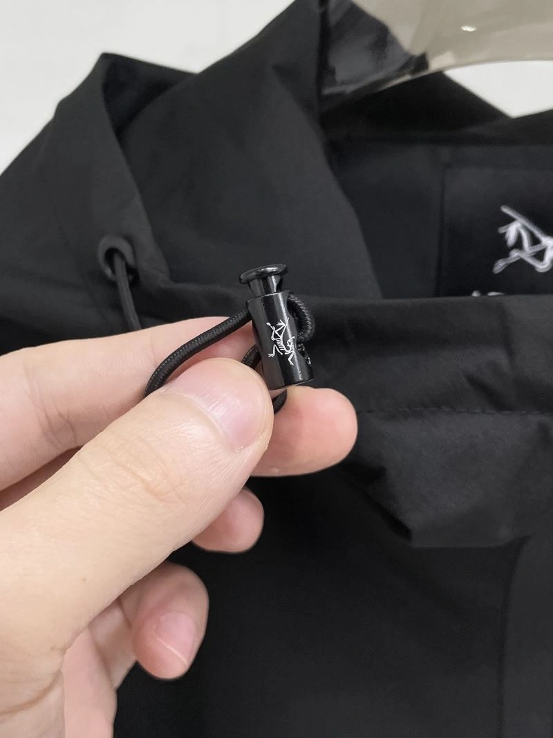 Arcteryx Outwear Bright 162123