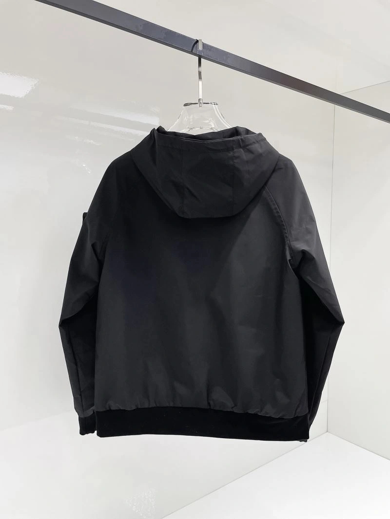 Snug Arcteryx Outwear 162118