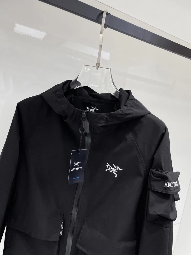 Snug Arcteryx Outwear 162118