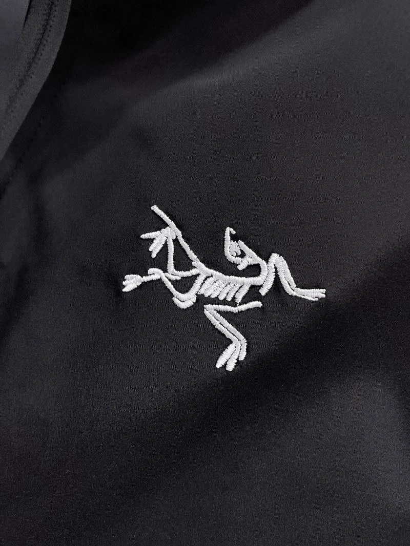 Snug Arcteryx Outwear 162118