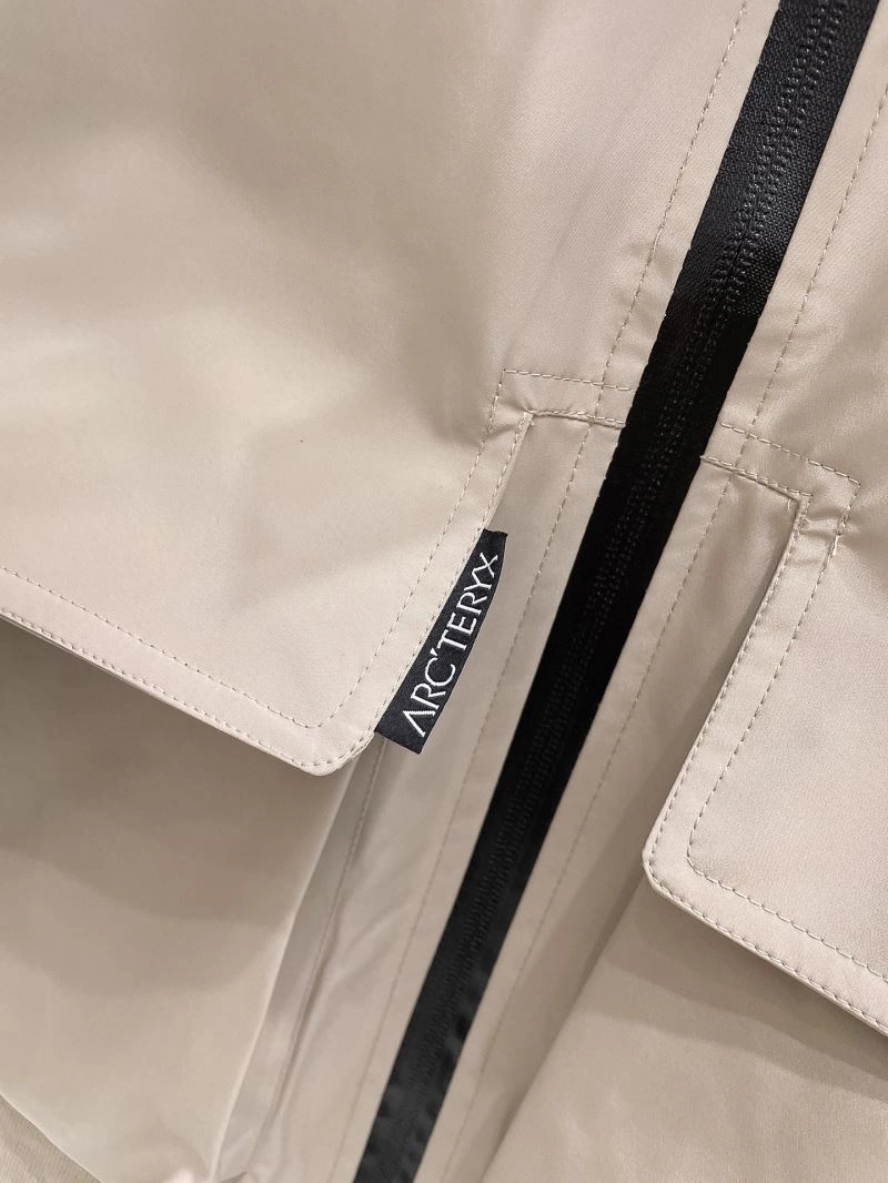 WrinkleFree Arcteryx Outwear 162154