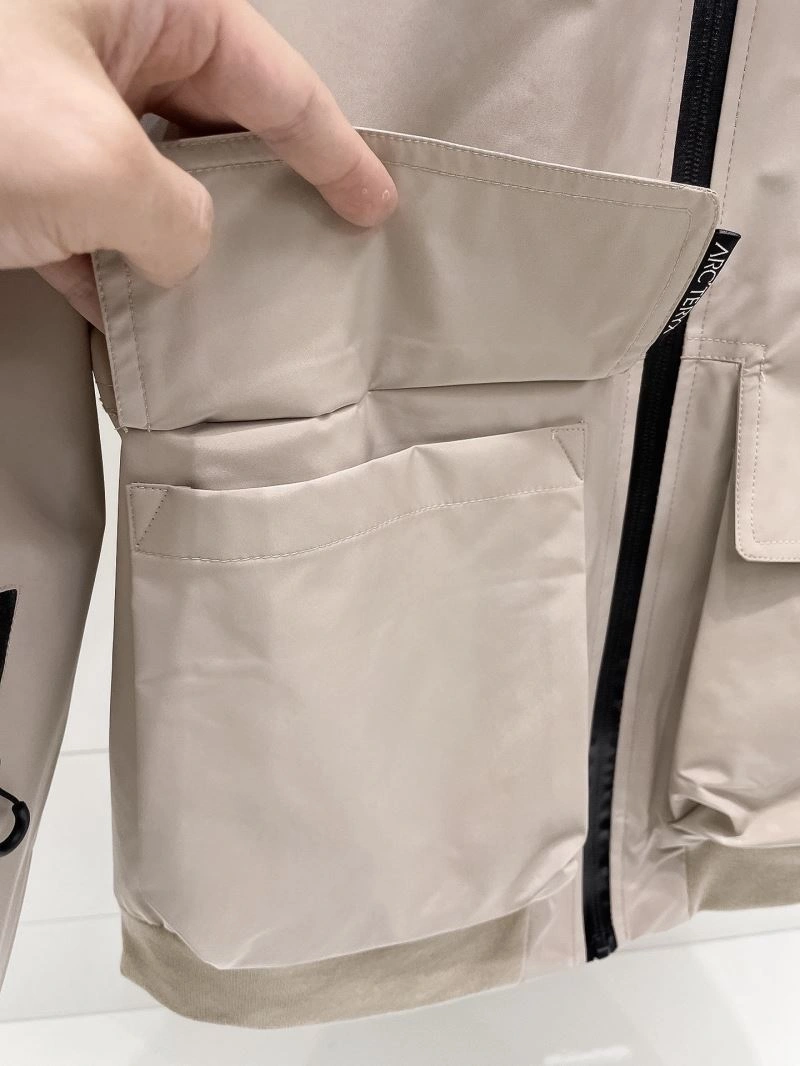 WrinkleFree Arcteryx Outwear 162154