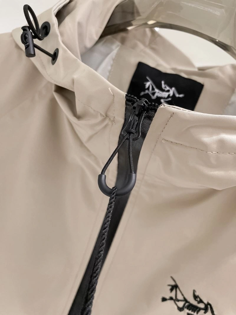 WrinkleFree Arcteryx Outwear 162154