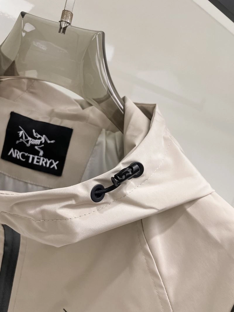 WrinkleFree Arcteryx Outwear 162154