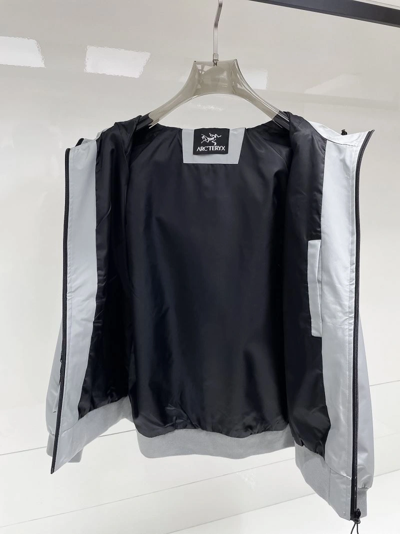 Arcteryx Outwear Cozy 162117