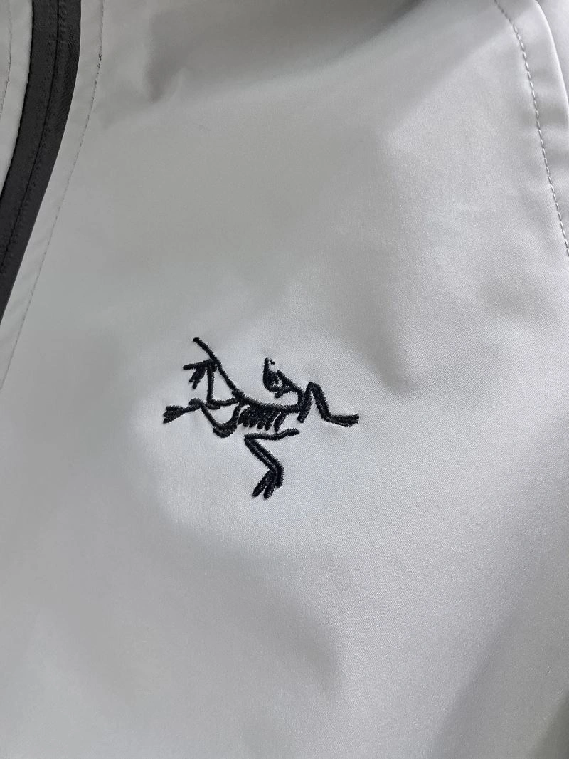 Arcteryx Outwear Cozy 162117
