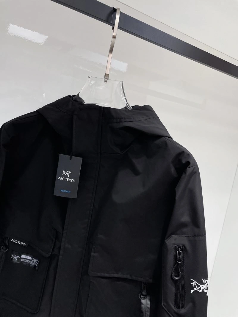 Arcteryx Outwear Vibrant 162111