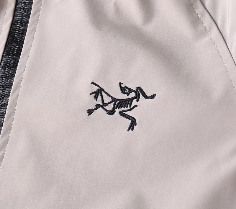Arcteryx Outwear Sophisticated 162109
