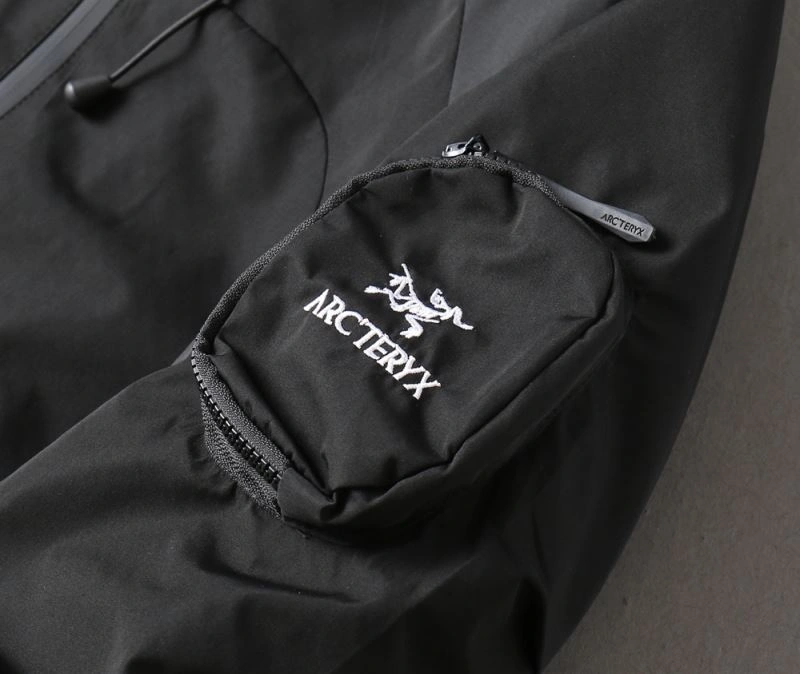 Arcteryx Outwear Tailored 162187