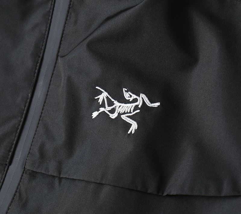 Arcteryx Outwear Supportive 162099