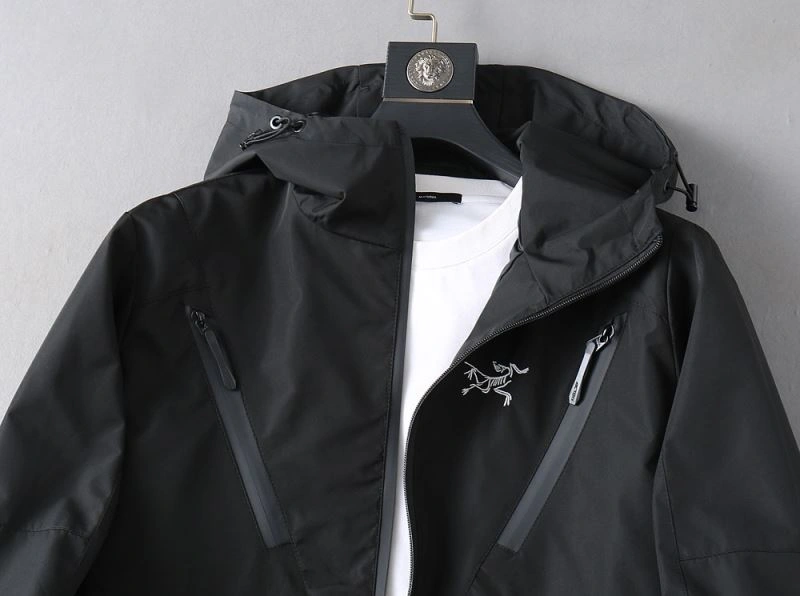 Bold Arcteryx Outwear 162097