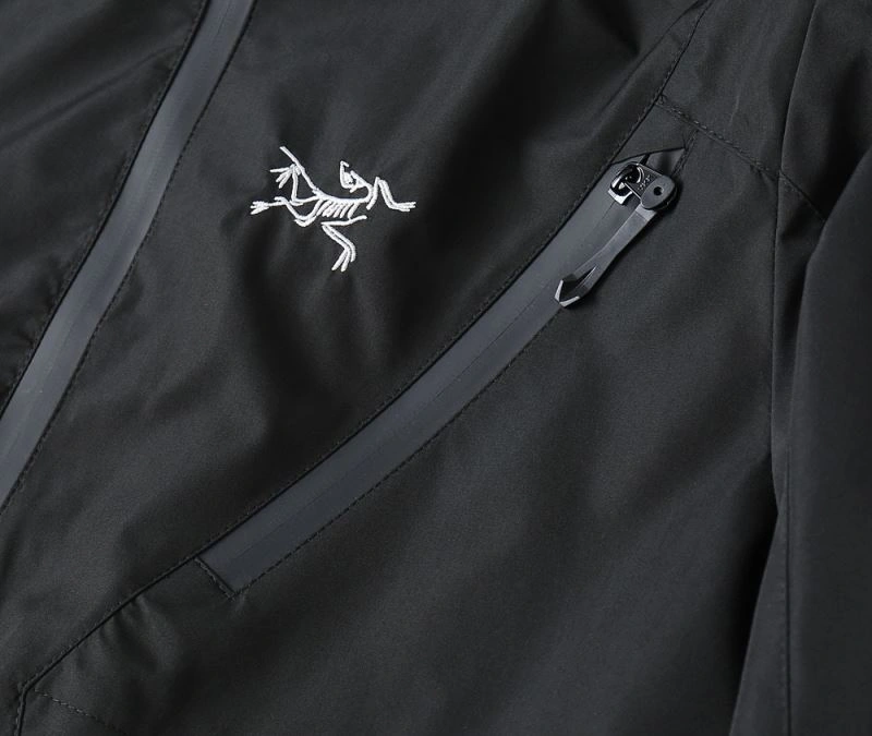 Bold Arcteryx Outwear 162097