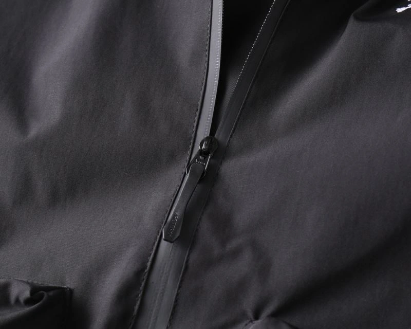 Sustainable Arcteryx Outwear 162135