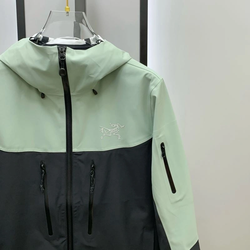 Arcteryx Outwear Lightweight 162088