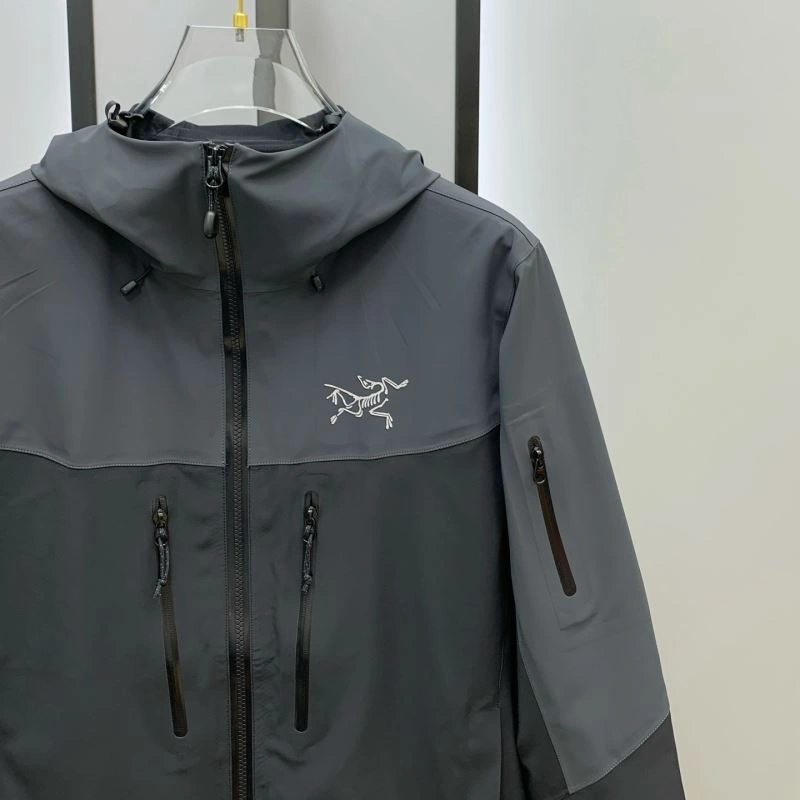 Arcteryx Outwear TechFriendly 162156