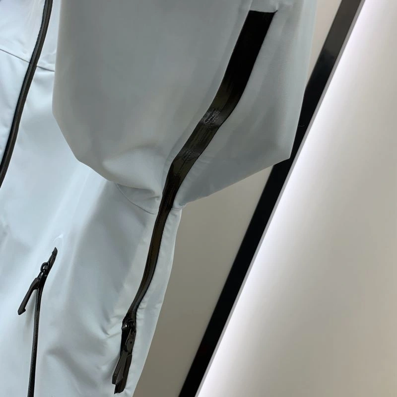 Neat Arcteryx Outwear 162083