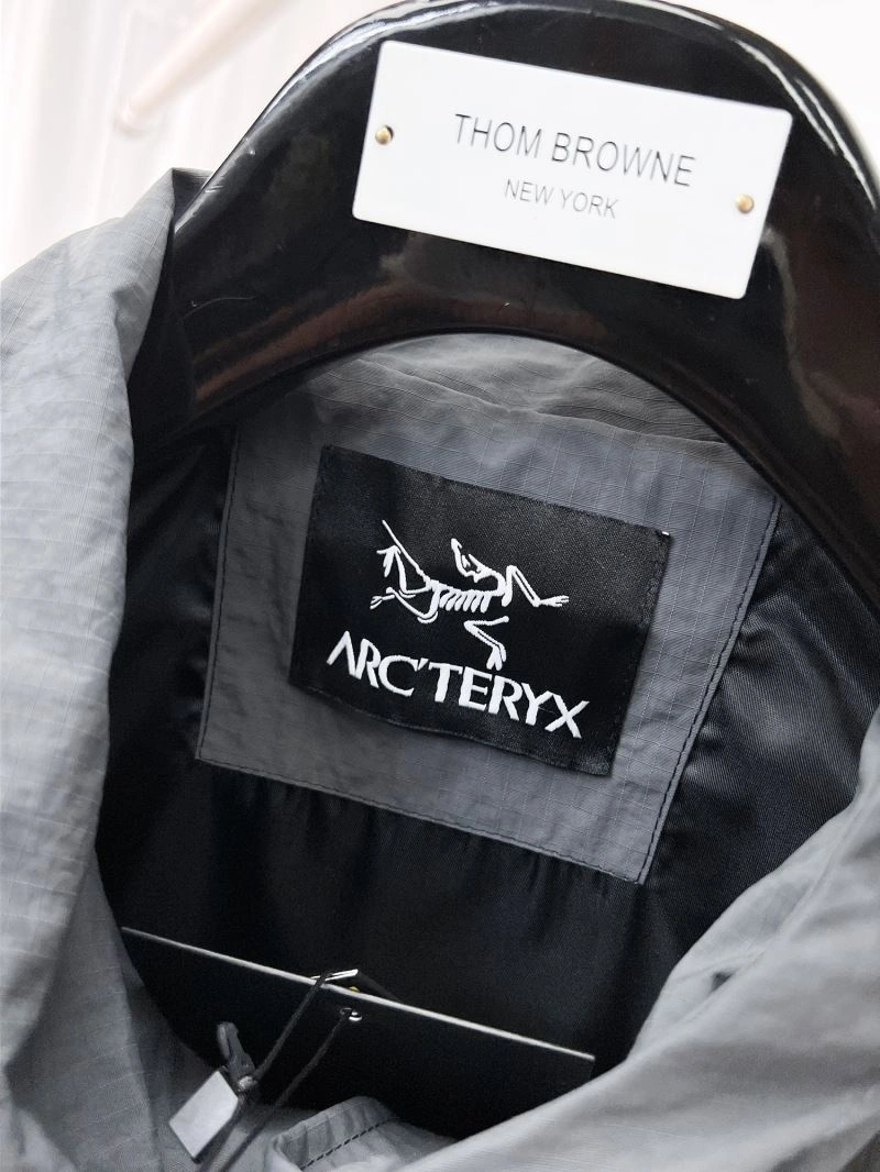 WrinkleFree Arcteryx Outwear 162071