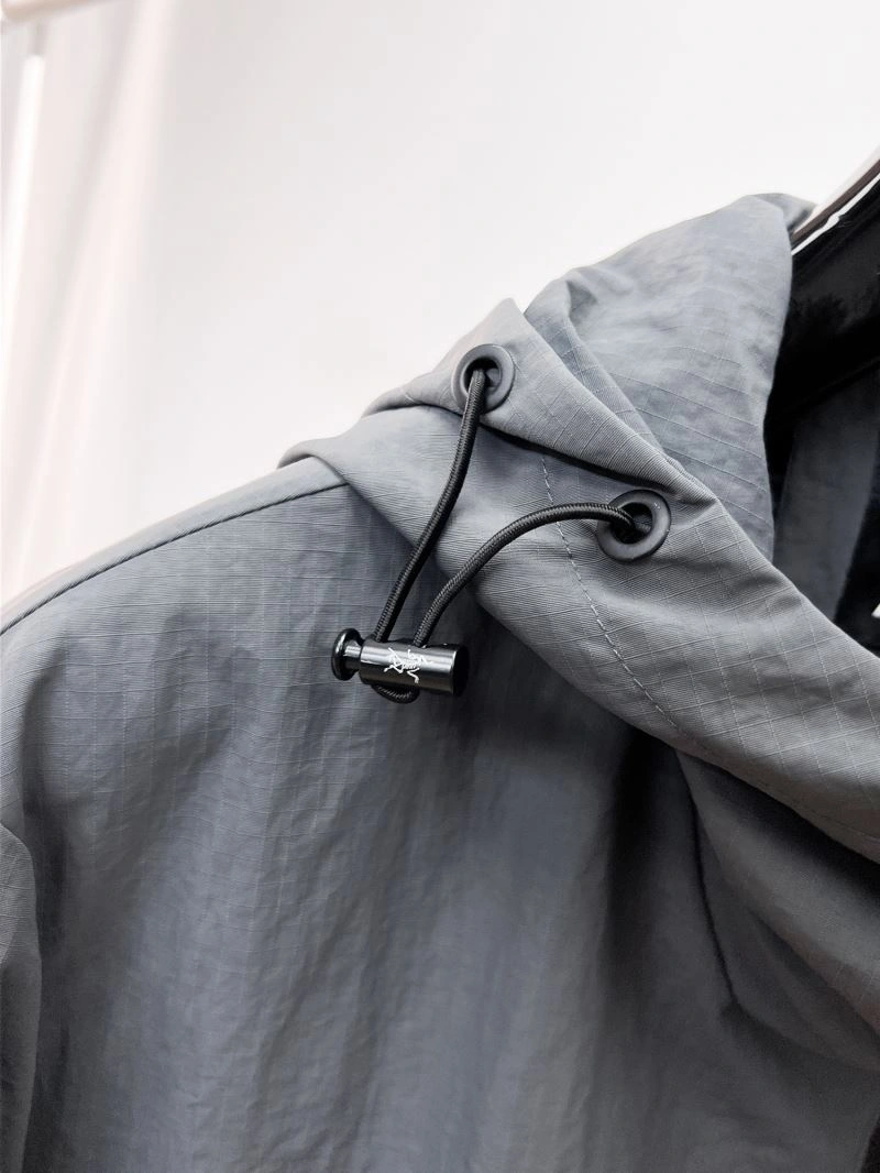 WrinkleFree Arcteryx Outwear 162071