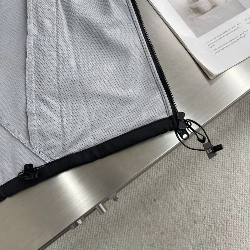 Arcteryx Outwear SoftTouch 161170