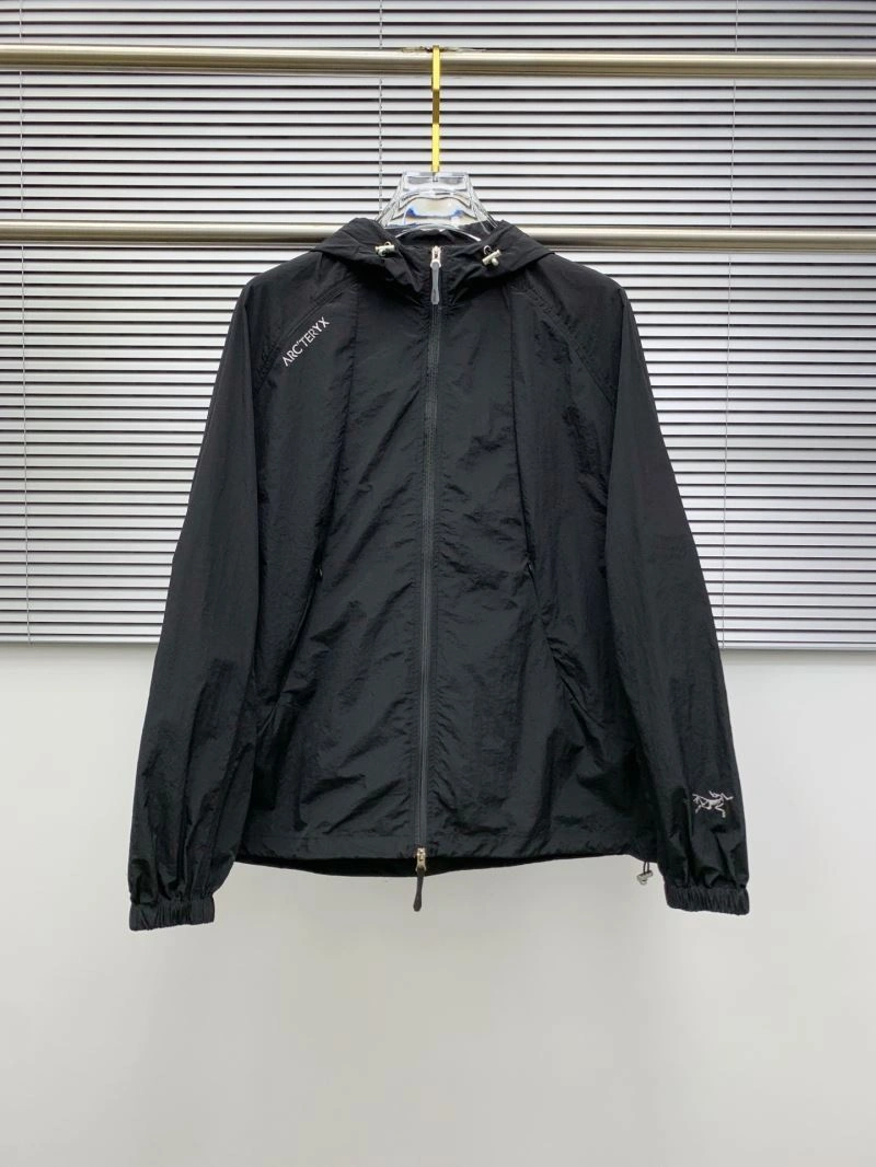 Neat Arcteryx Outwear 161165