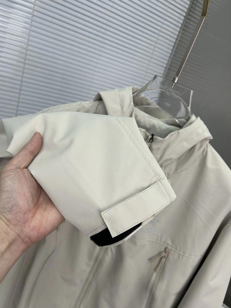 Arcteryx Outwear ComfortFit 161161