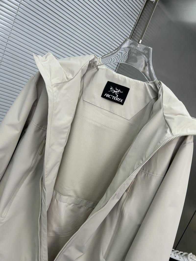 Arcteryx Outwear ComfortFit 161161