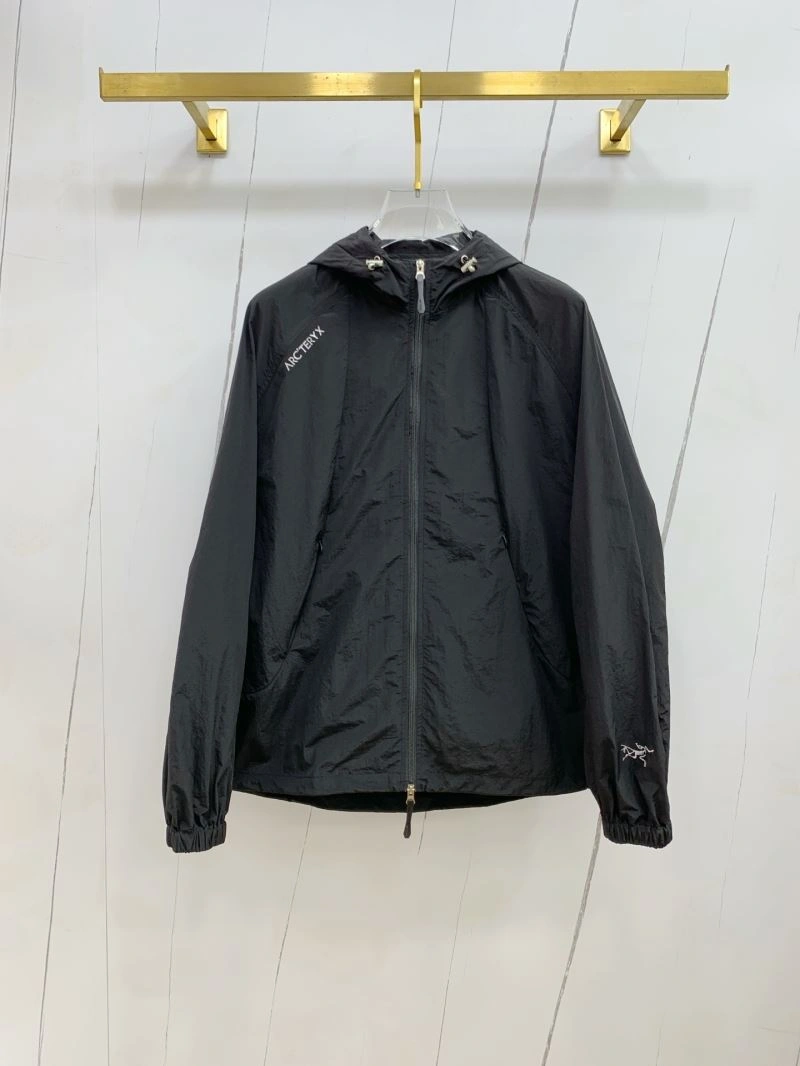 Arcteryx Outwear Breathable 161178