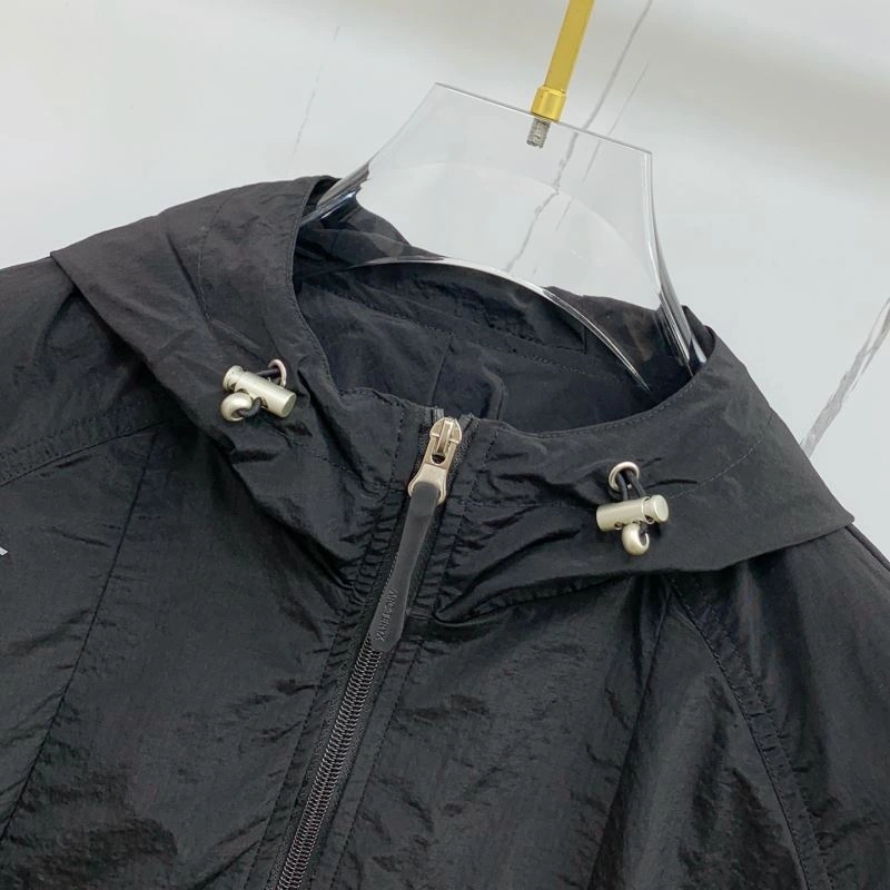 Arcteryx Outwear Breathable 161178