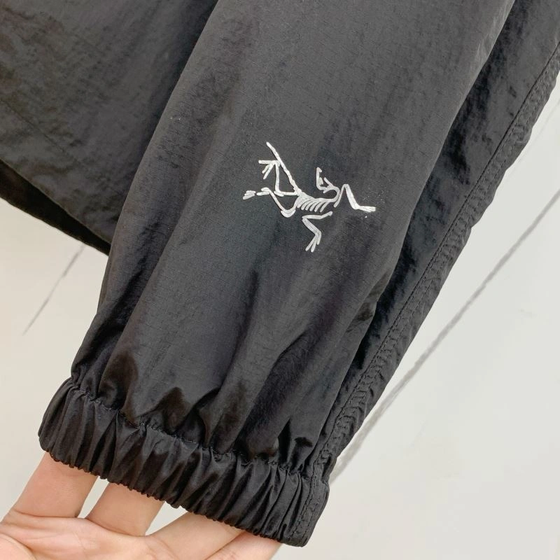 Arcteryx Outwear Breathable 161178