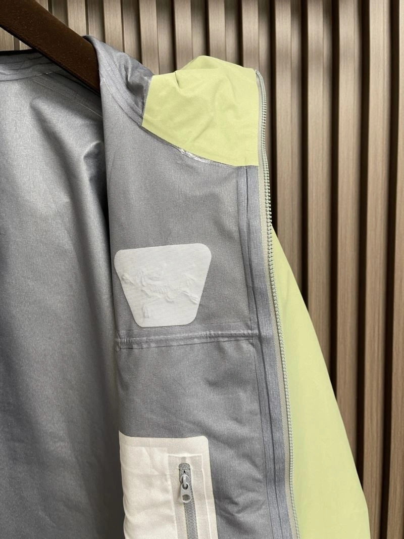 Arcteryx Outwear ZeroBulk 161156