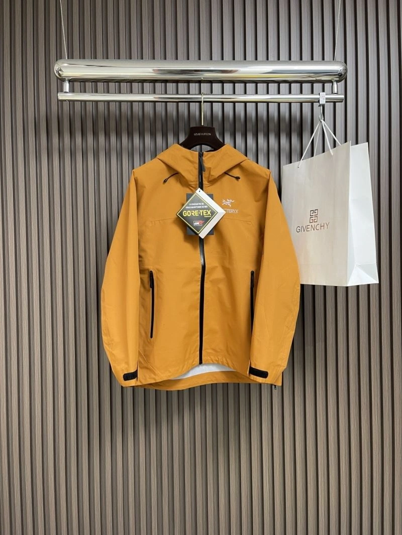 Arcteryx Outwear Lightweight 161142