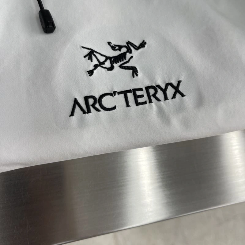 Versatile Arcteryx Outwear 161206