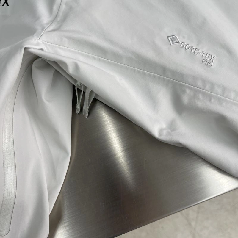 Versatile Arcteryx Outwear 161206