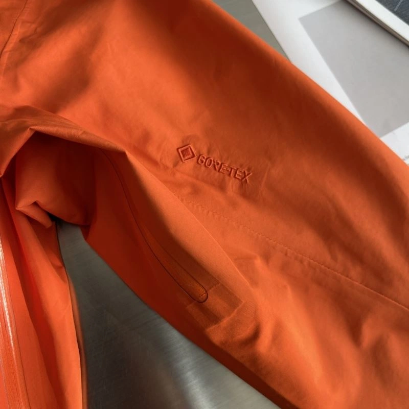 Arcteryx Outwear Refined 161123