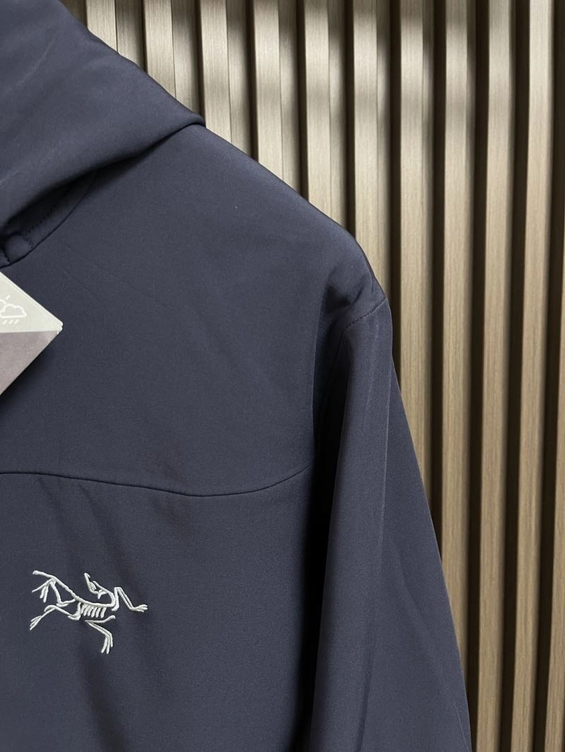 Arcteryx Outwear WrinkleFree 161118