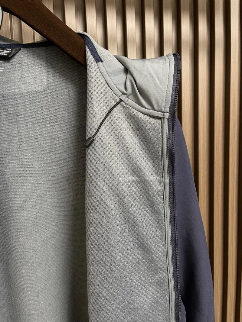 Arcteryx Outwear WrinkleFree 161118