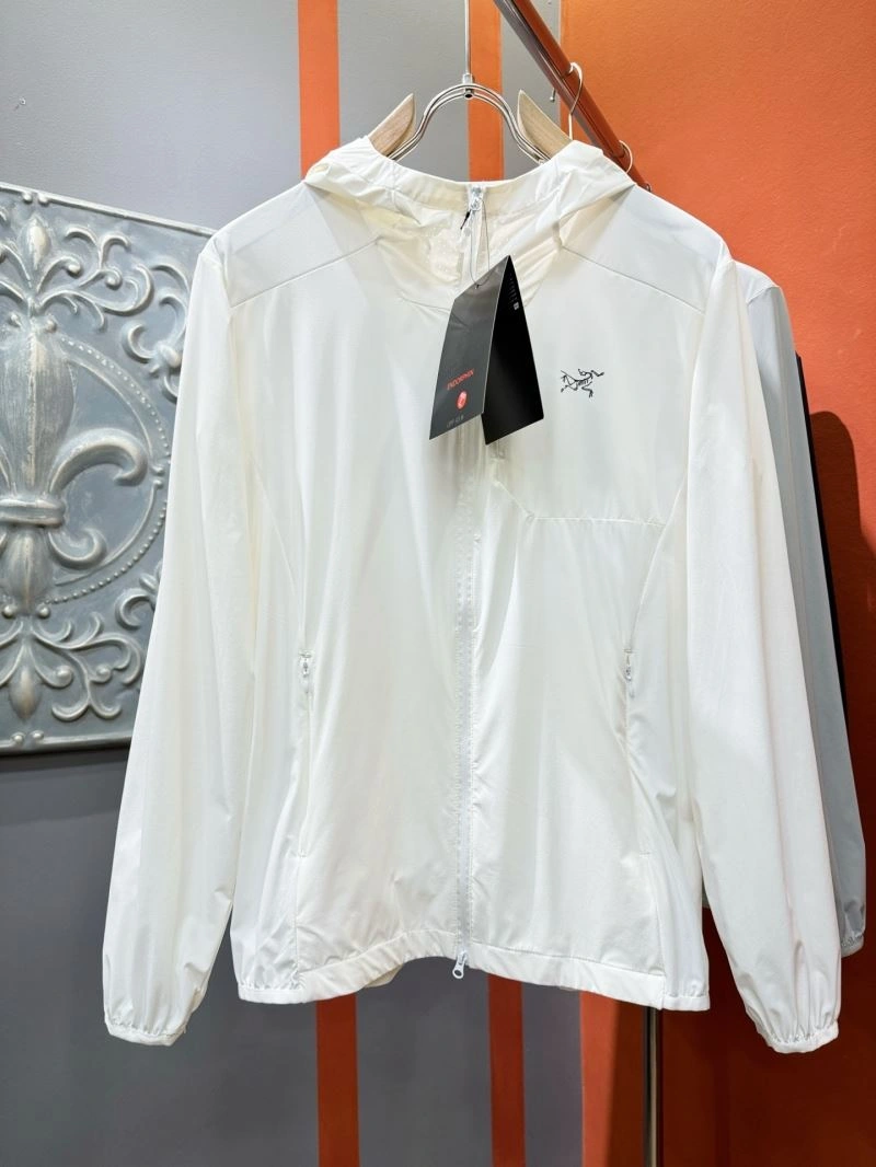 WeatherProof Arcteryx Outwear 159871